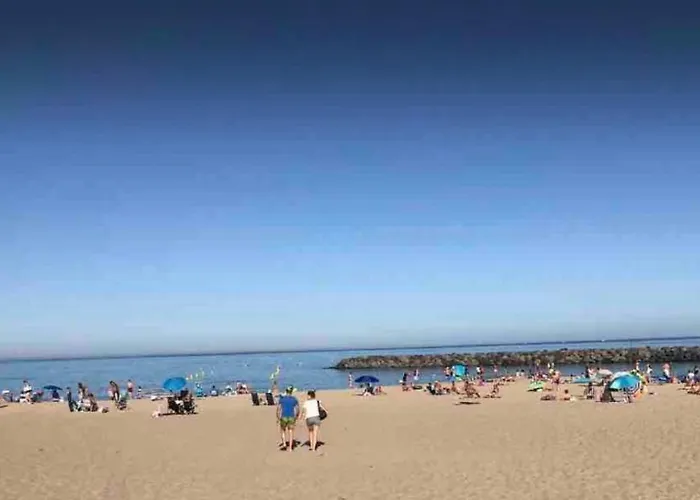 Au Centre Du Cap D'agde *