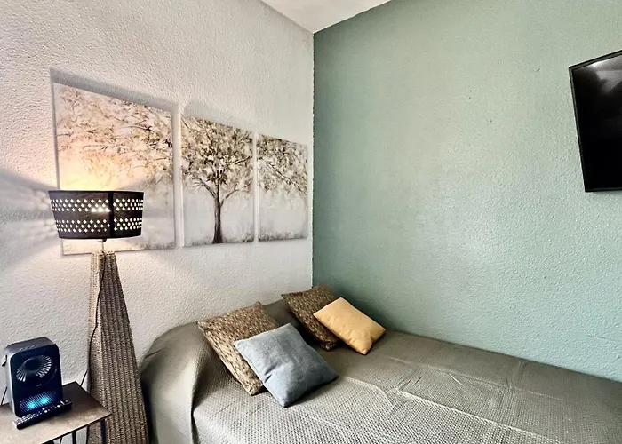 Oiseau Bleu Mole Port & Centre Cap D *